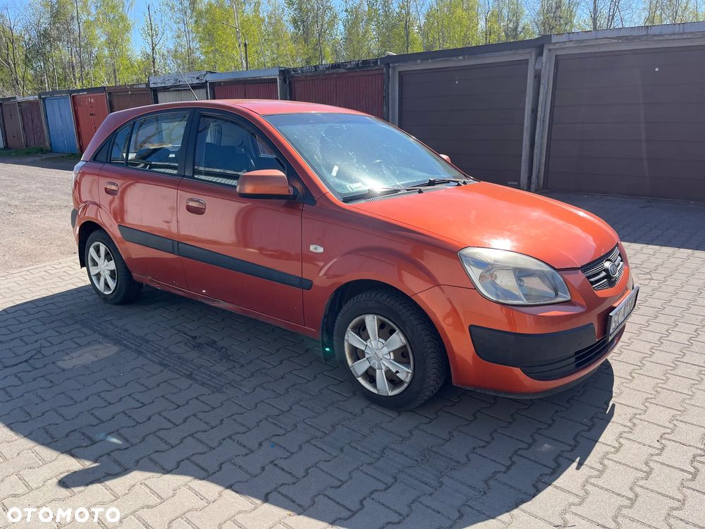 Kia Rio 1.4 (klm) / Comfort + - 1