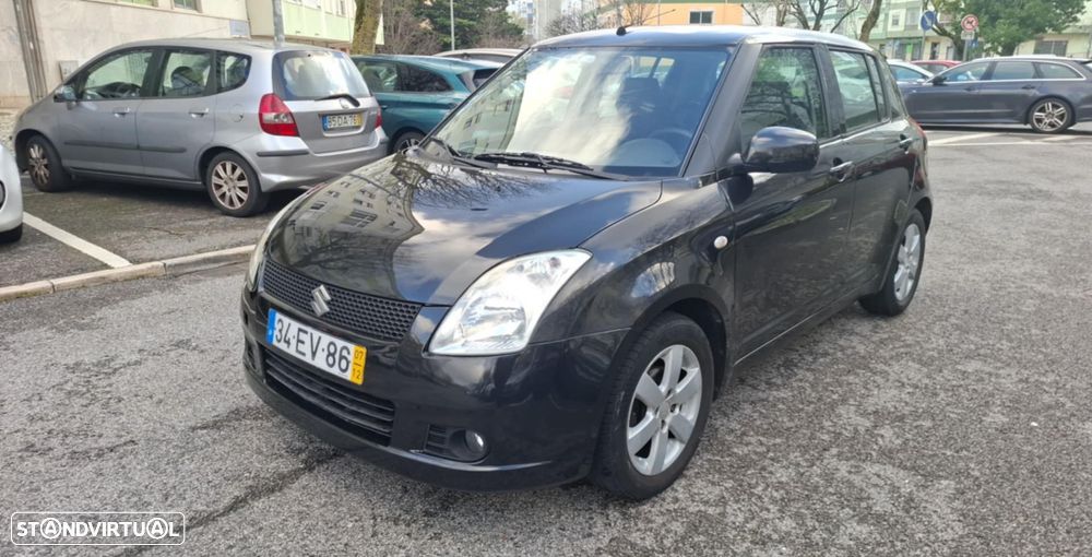 Suzuki Swift 1.3 16V GLX - 1