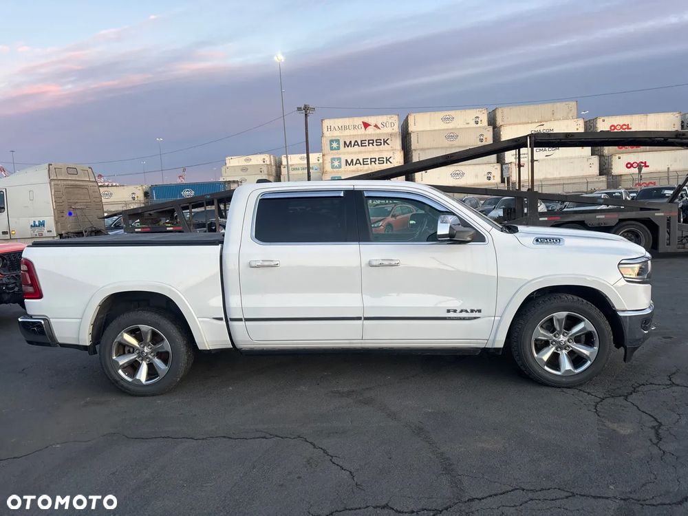 RAM 1500 Crew Cab Shortbed Limited - 11