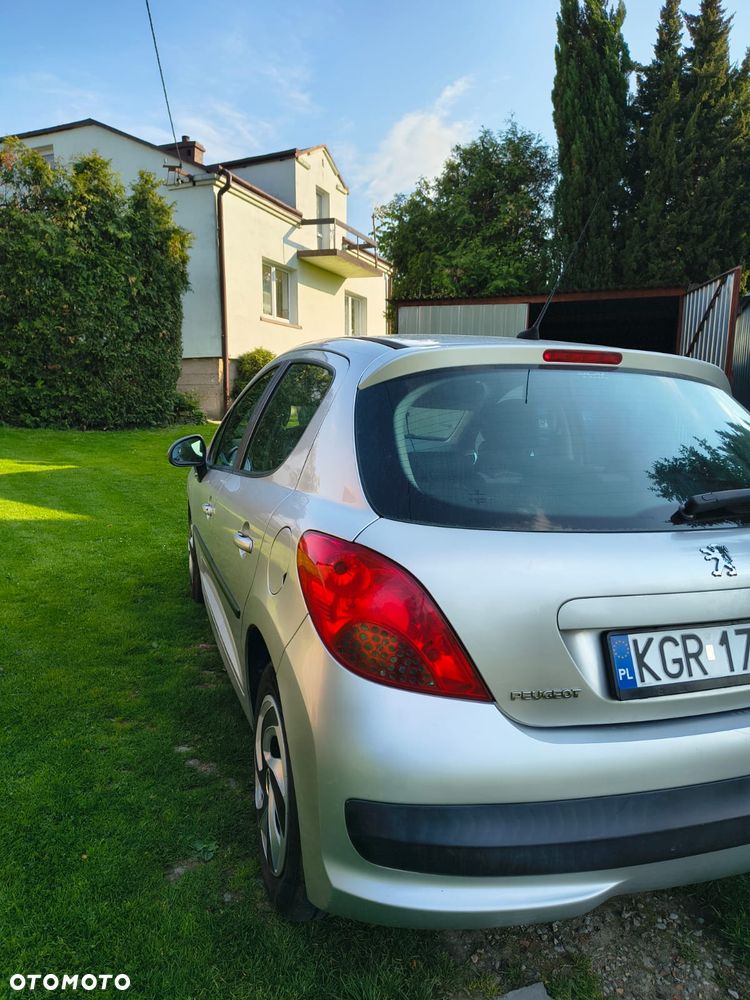 Peugeot 207 1.4 16V Presence - 14
