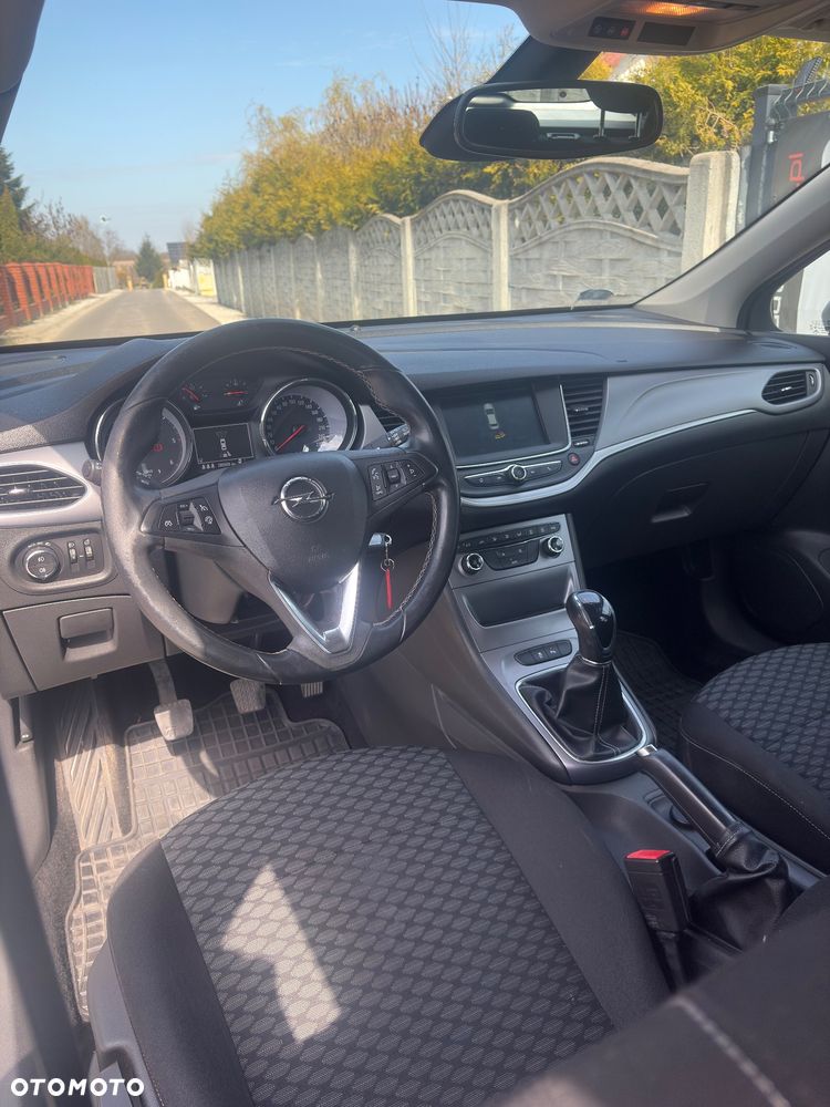 Opel Astra 1.6 CDTI Cosmo - 14