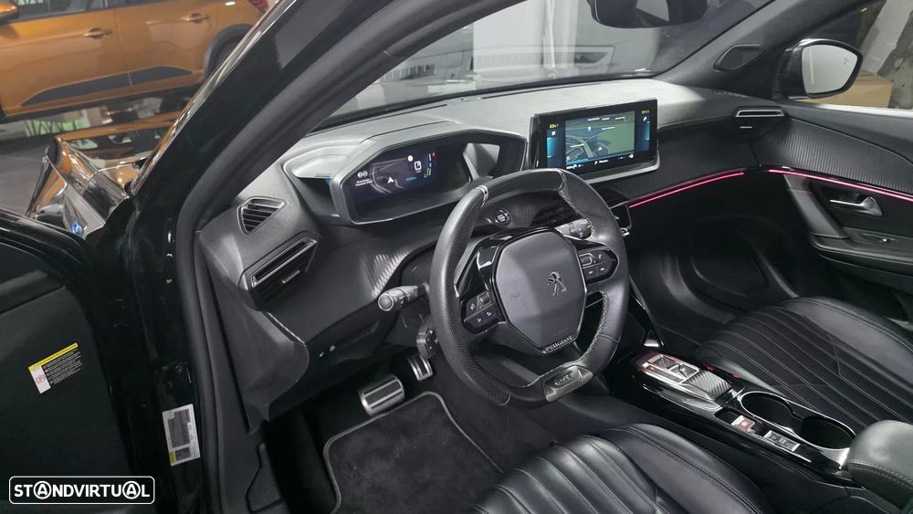 Peugeot e-2008 50 kWh GT Pack - 5