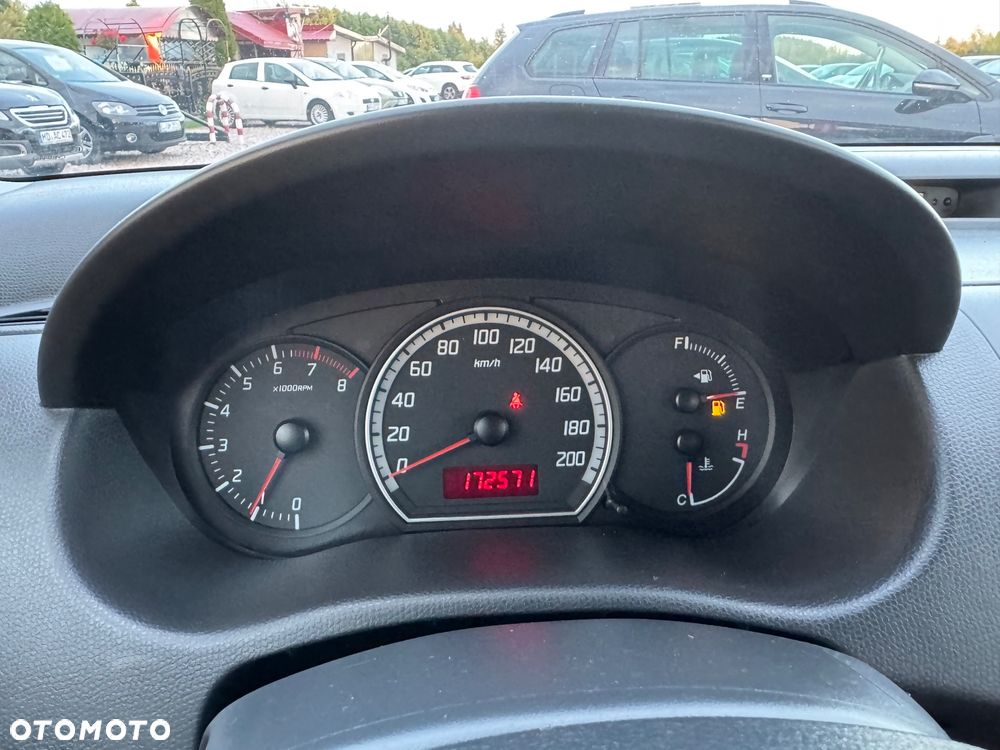 Suzuki Swift - 12