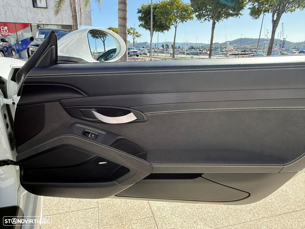 Porsche 718 Spyder PDK - 18