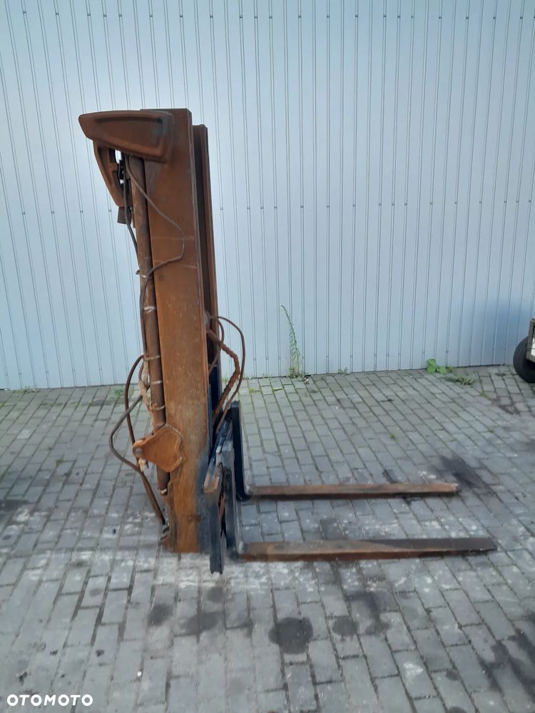 MASZT WOZKA WIDLOWEGO WIDLY - 2