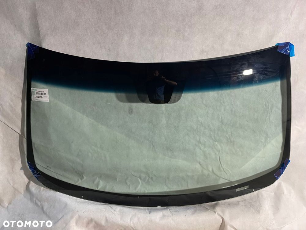 dodge ram 1500 / 2500 / 3500 pickup szyba przednia solarna po 2013- - 1