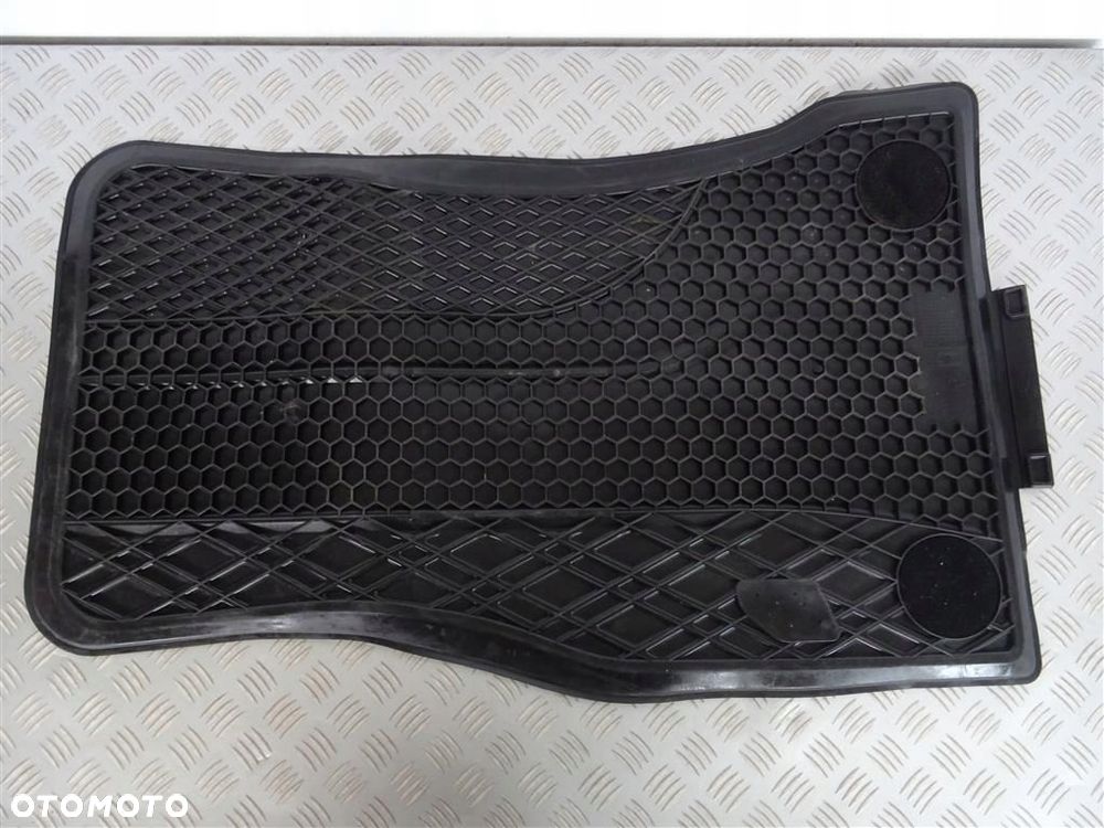 Dywaniki gumowe BMW Seria 7 G11 G12 2015-  PRAWY PRZÓD 51472443985 - 2