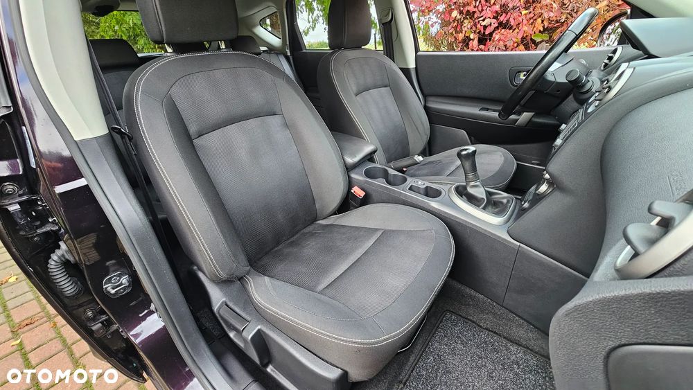 Nissan Qashqai - 25