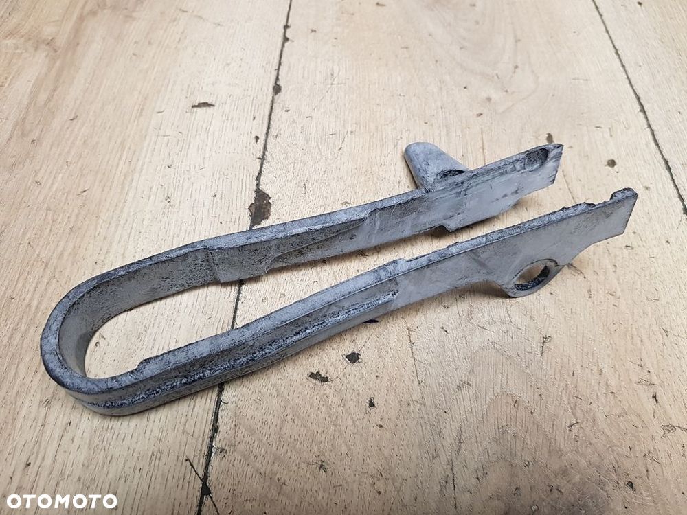 Ślizg łańcucha na wahacz Honda CRM 50R  52107-GC5-000 - 5