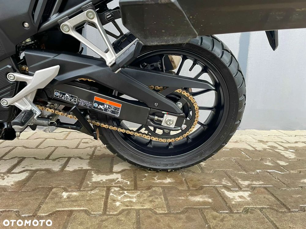 Honda CB - 12