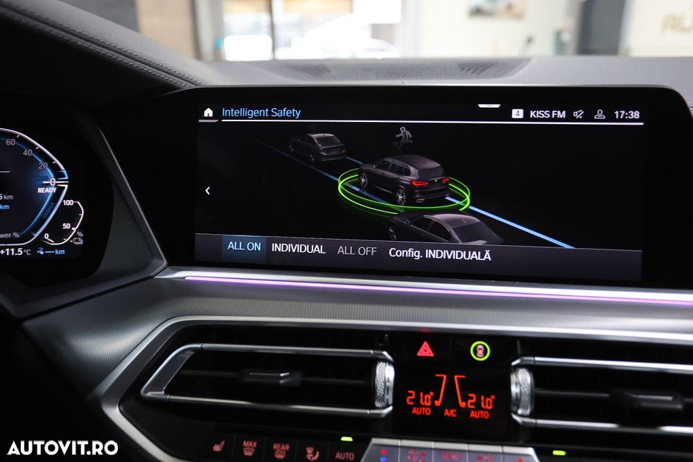 BMW X5 xDrive45e - 36