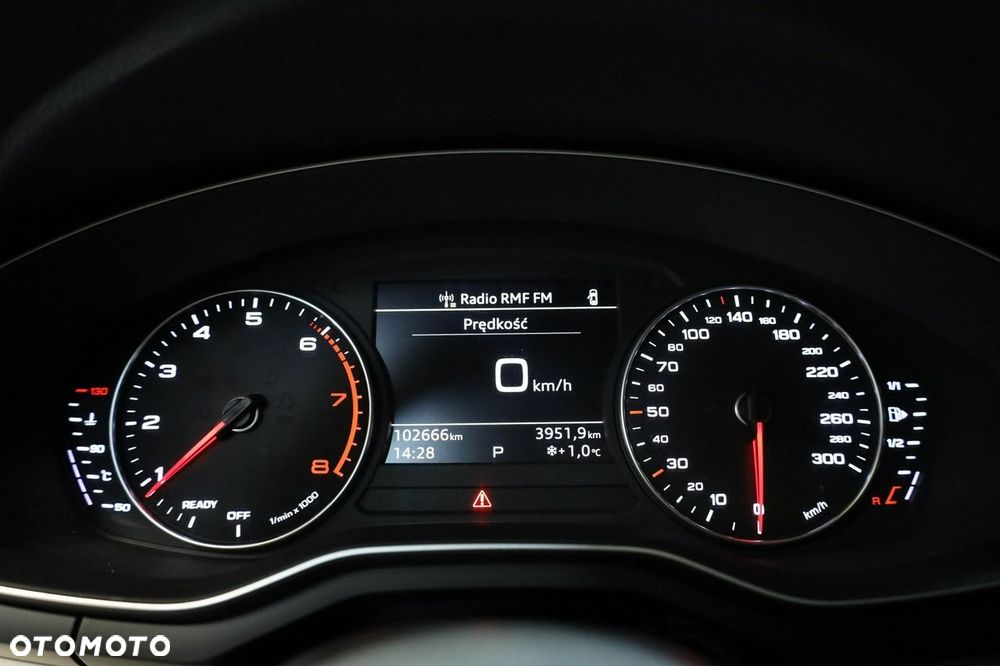 Audi A4 Limousine - 15