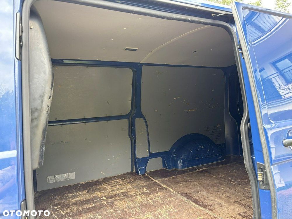 Volkswagen Transporter - 10