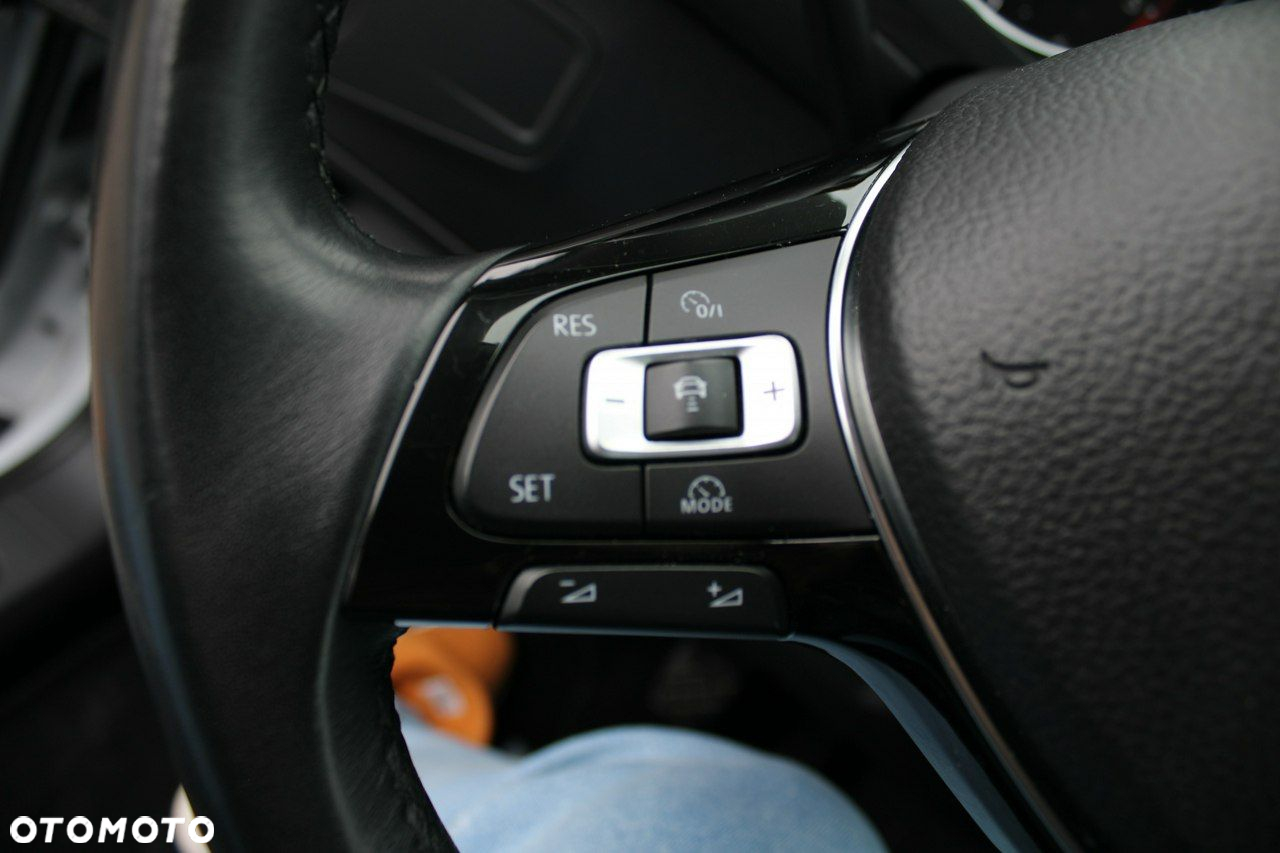 Volkswagen Tiguan Allspace 2.0 TDI SCR Comfortline - 27