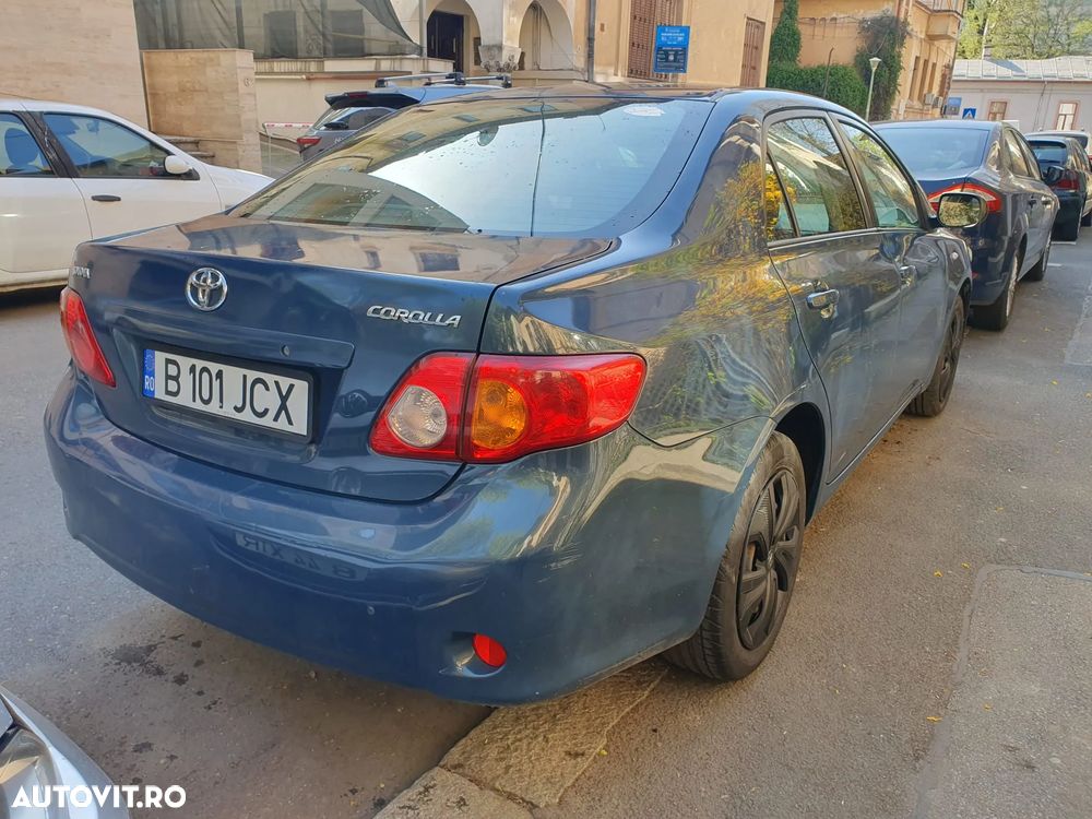 Toyota Corolla 1.6 Sdn. Sol - 3