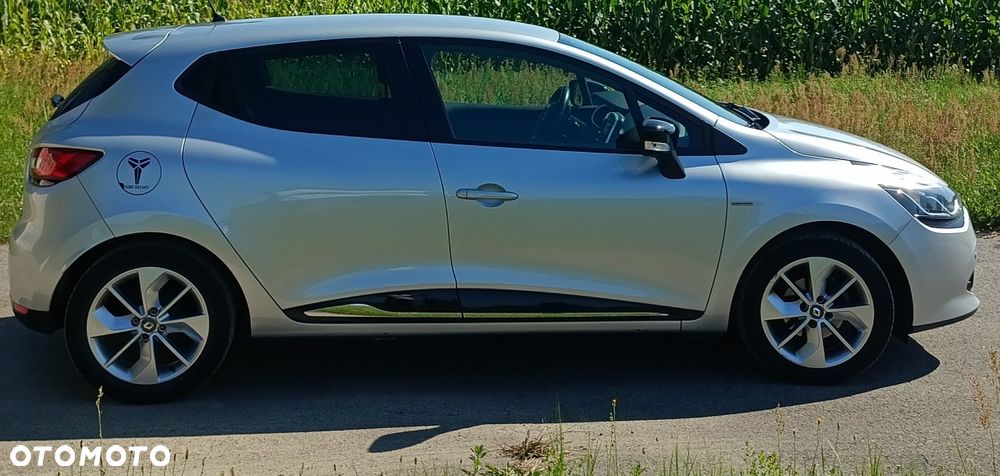 Renault Clio - 1