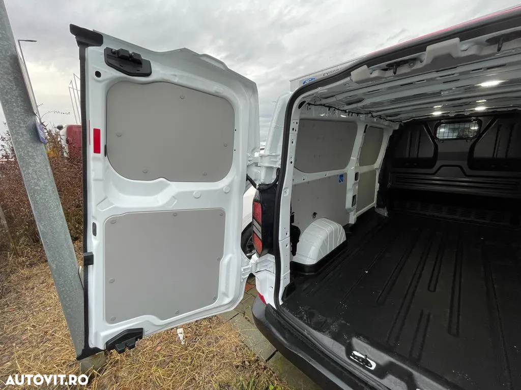 Ford Noul Transit Custom Van - 11