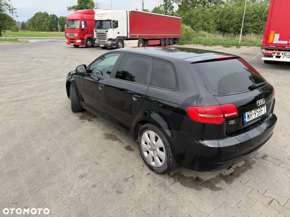 Audi A3 Sportback 1.6 Ambition - 6