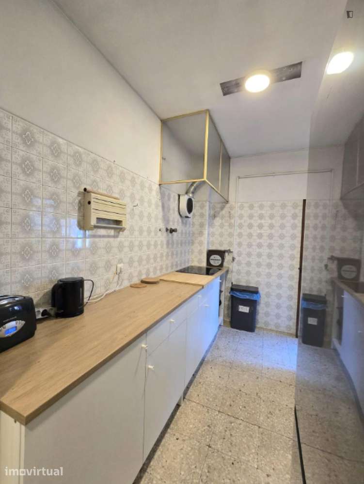 Quarto - localizado em Guimaraes - Grande imagem: 5/13