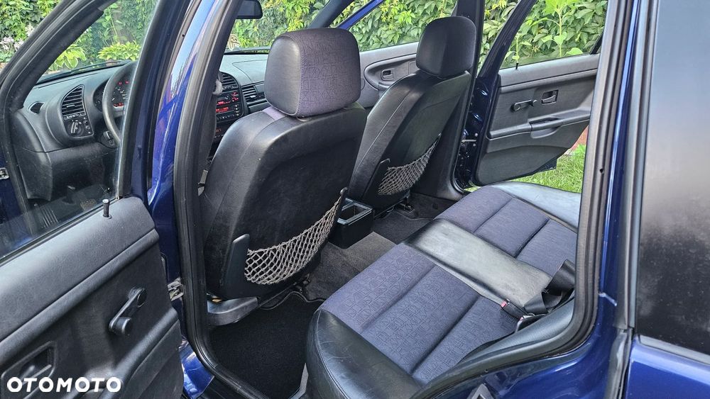 BMW Seria 3 - 22