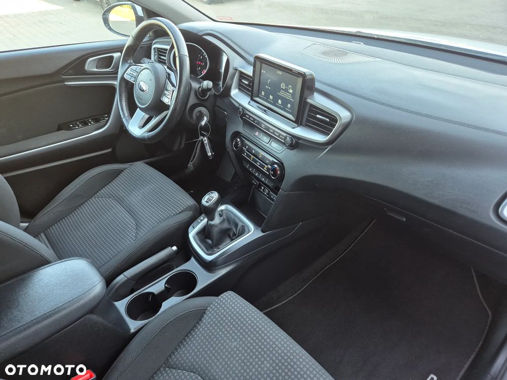 Kia Ceed 1.4 L Business Line - 20