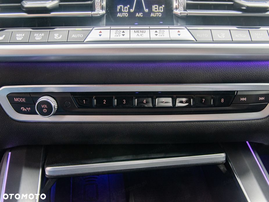 BMW X5 xDrive30d mHEV - 12