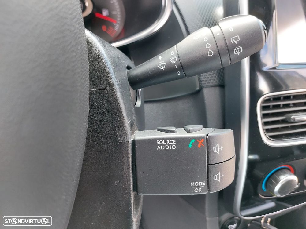 Renault Clio Sport Tourer 0.9 TCe Limited Edition - 23