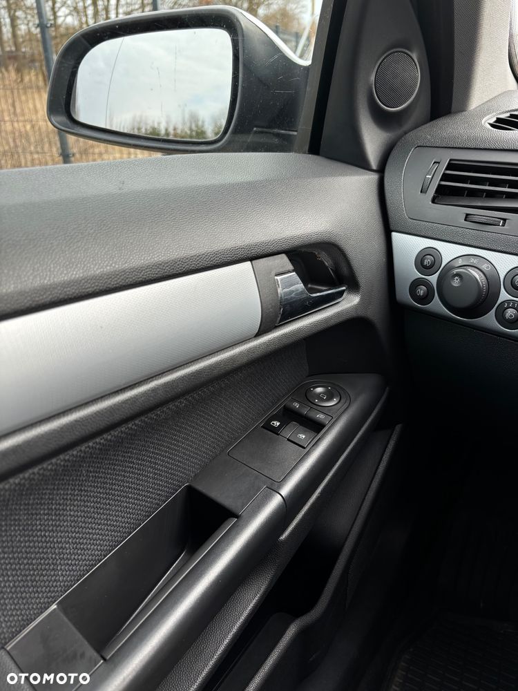 Opel Astra 1.4 NAVI - 8