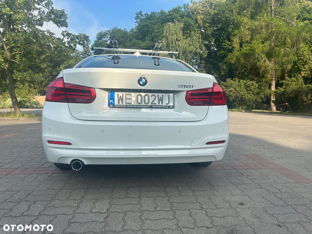 BMW Seria 3 318i - 2