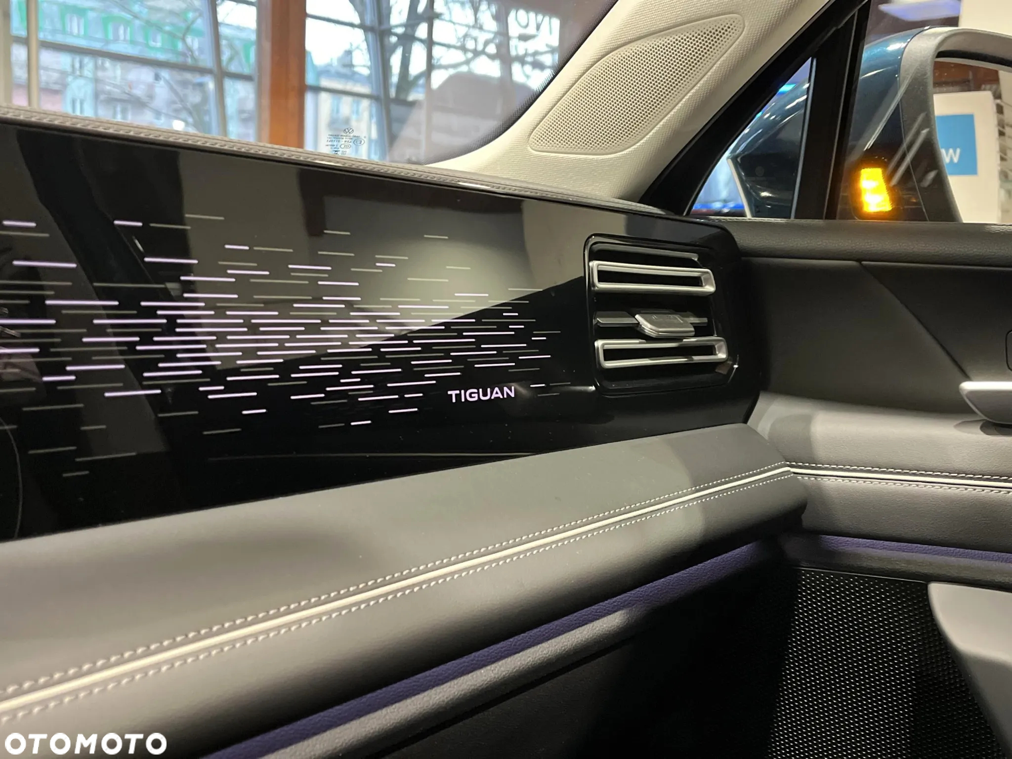 Volkswagen Tiguan 2.0 TDI Elegance DSG - 24