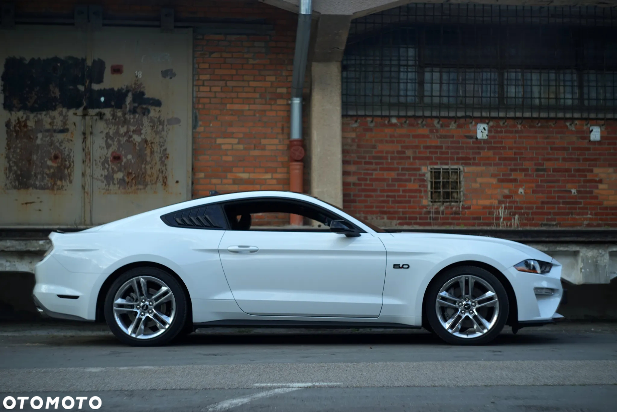 Ford Mustang - 26