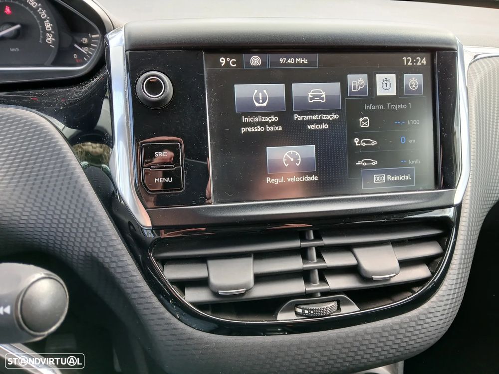 Peugeot 2008 PureTech 82 Style - 15