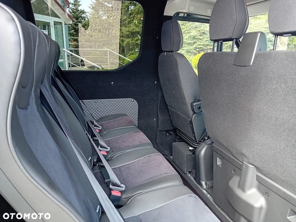Iveco Daily  35S18HA8V L4H2 3.0 180KM Hi-Matic Brygadówka - 8
