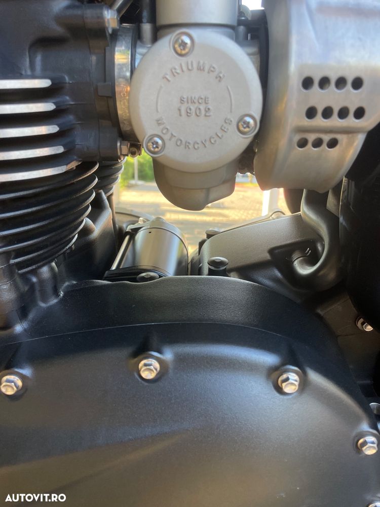 Triumph Bonneville T120 Black - 2