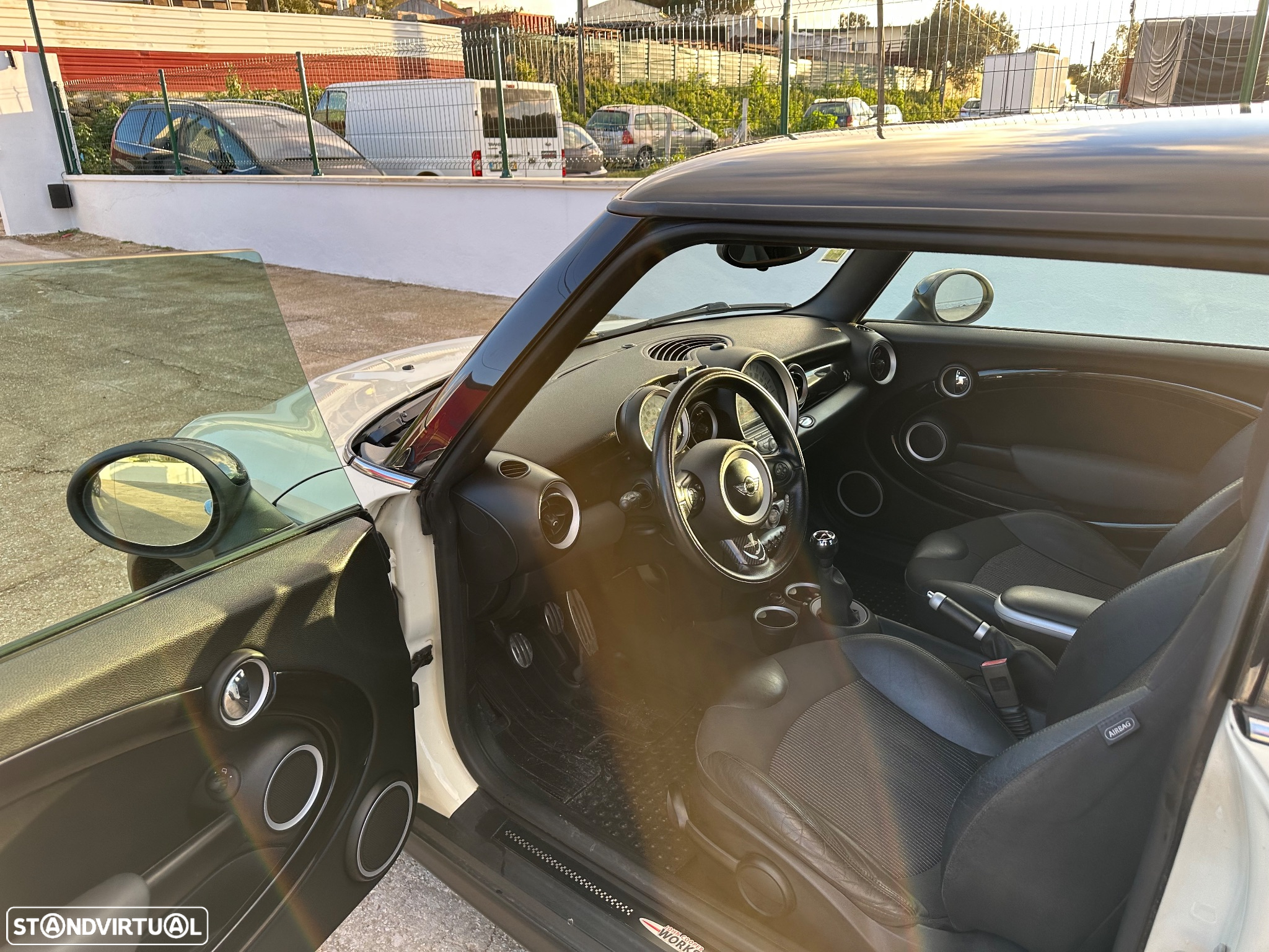 MINI 3 Portas John Cooper Works - 40
