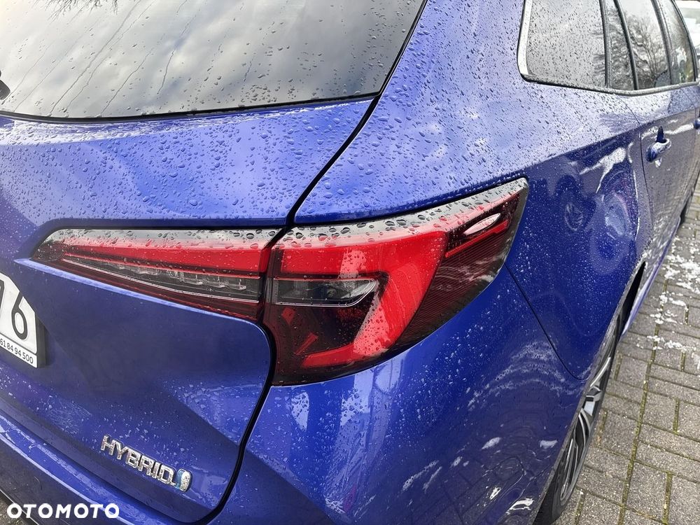 Toyota Corolla 2.0 Hybrid Style - 24