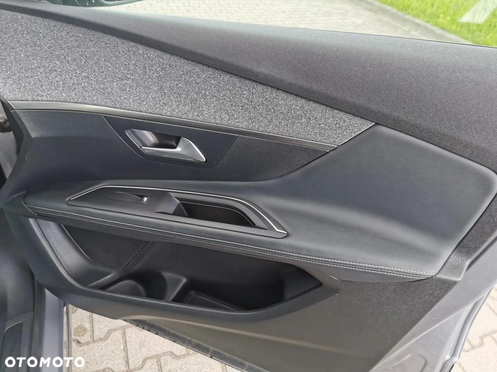 Peugeot 3008 BlueHDi 130 Stop & Start EAT8 Allure Business-Paket - 25