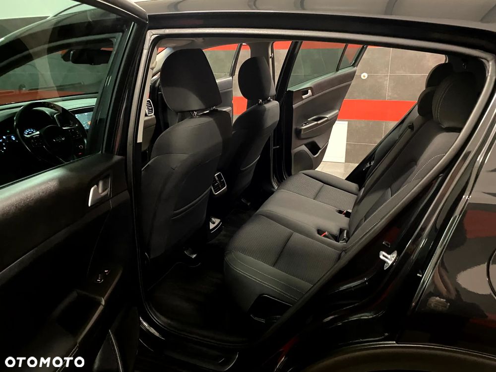 Kia Sportage 1.6 GDI L Business Line Plus 2WD - 17