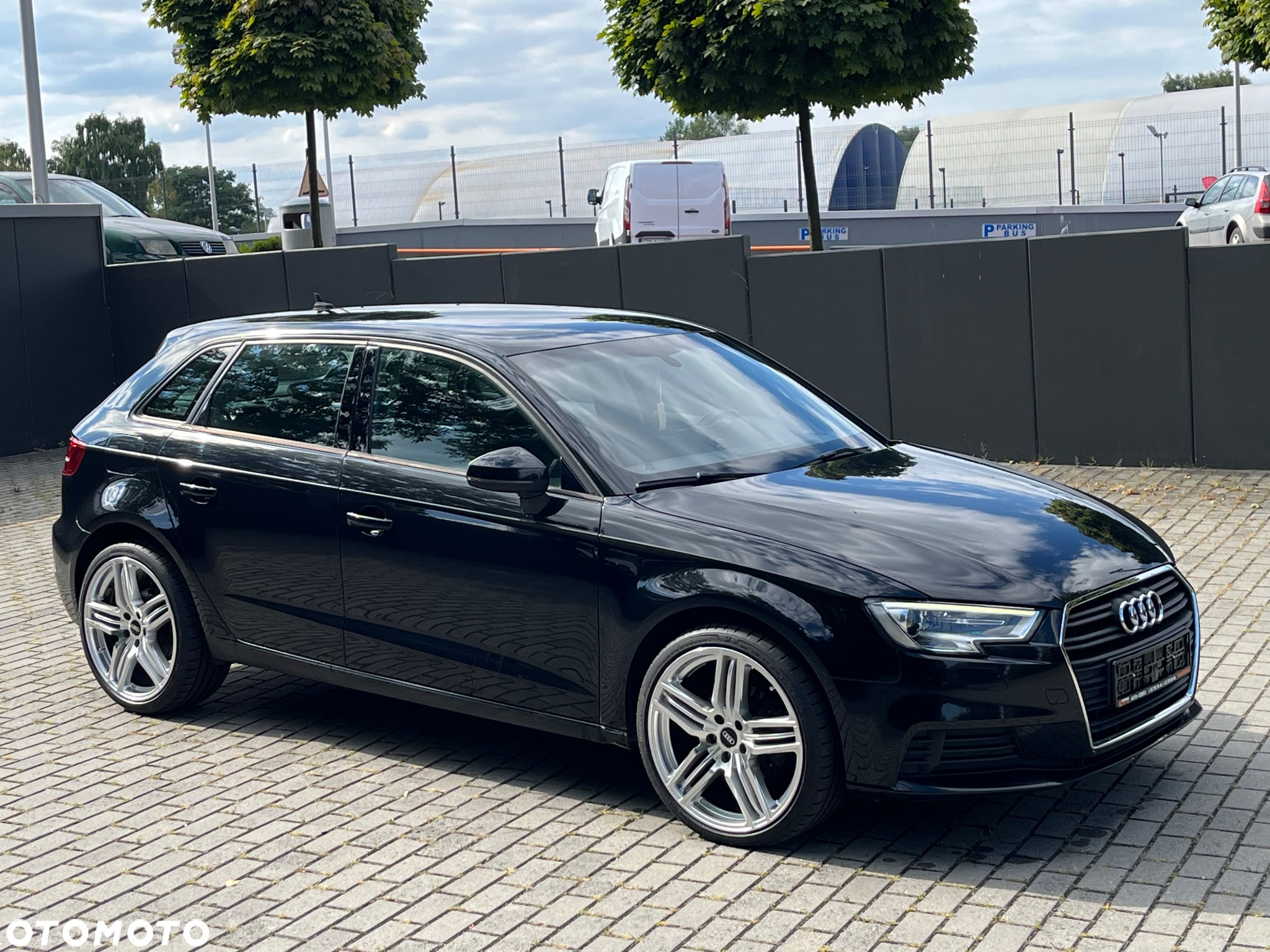 Audi A3 1.6 TDI S tronic design - 8