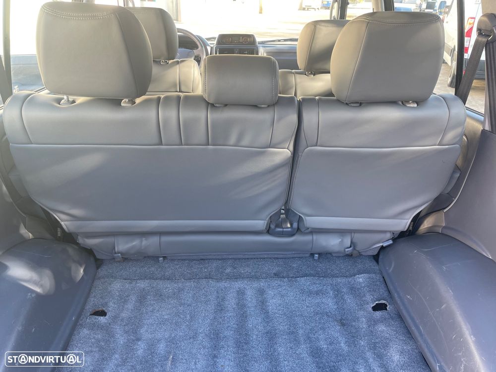 Toyota Land Cruiser Prado - 23