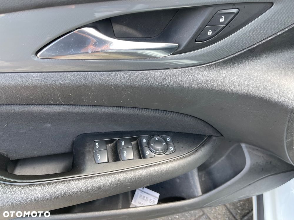 Opel Insignia 1.6 (118g) Innovation - 13
