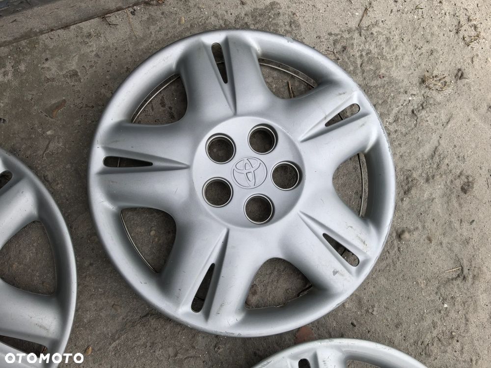 Toyota Avensis T22 Kołpaki 15" KOMPLET - 5