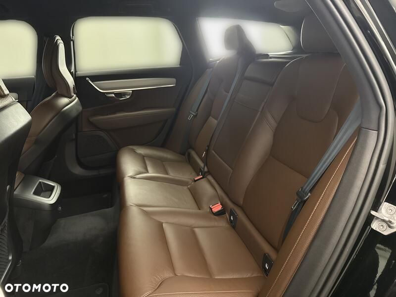Volvo V90 B5 D AWD Momentum Pro - 20