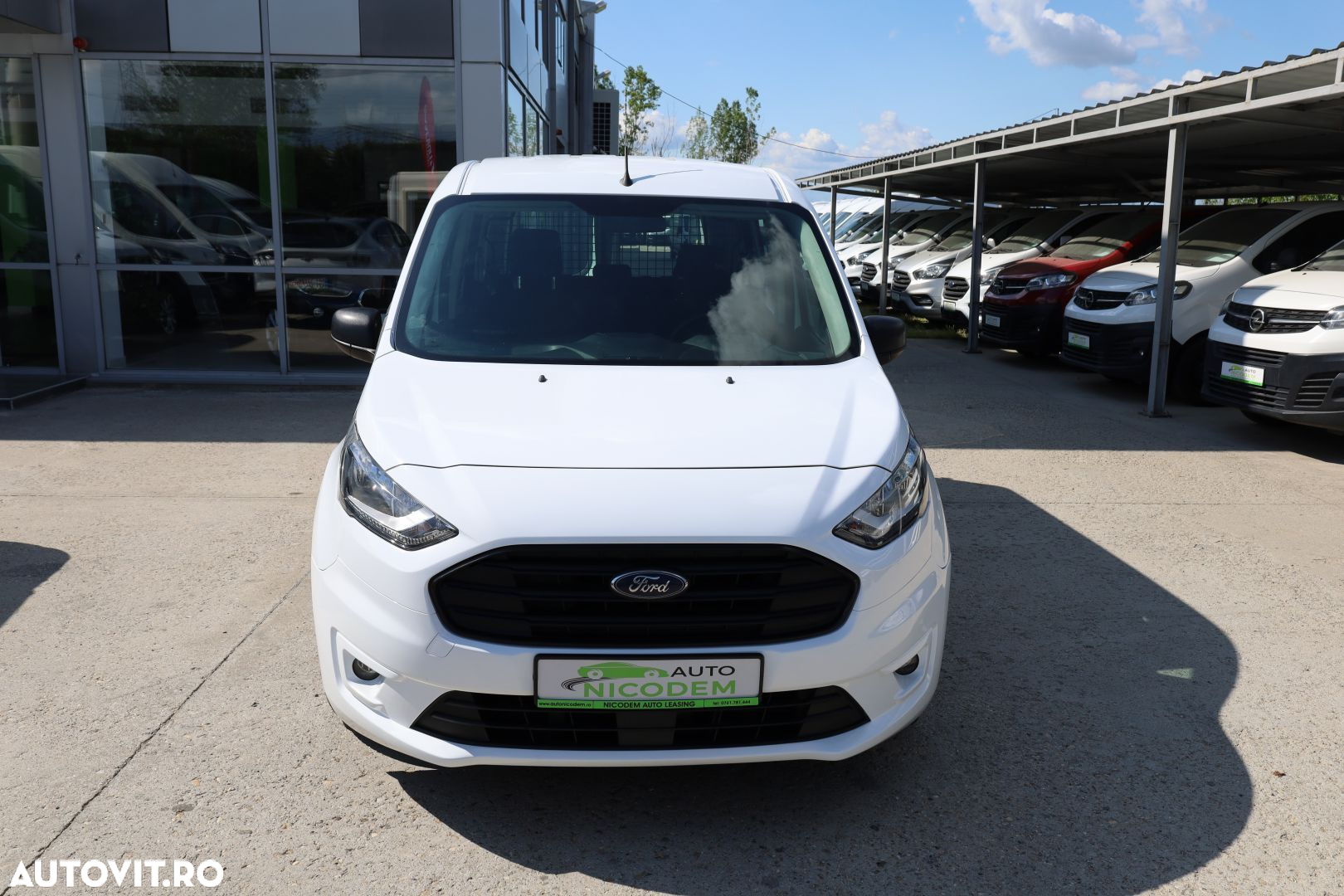 Ford Transit Connect 5 locuri  1.5 tdci - 10