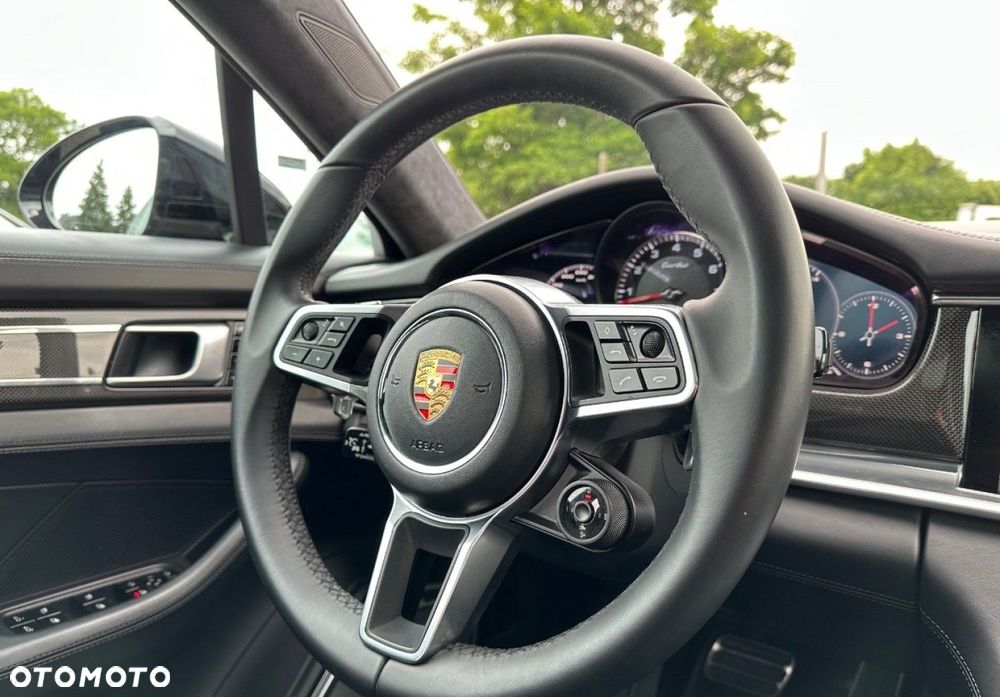Porsche Panamera - 19