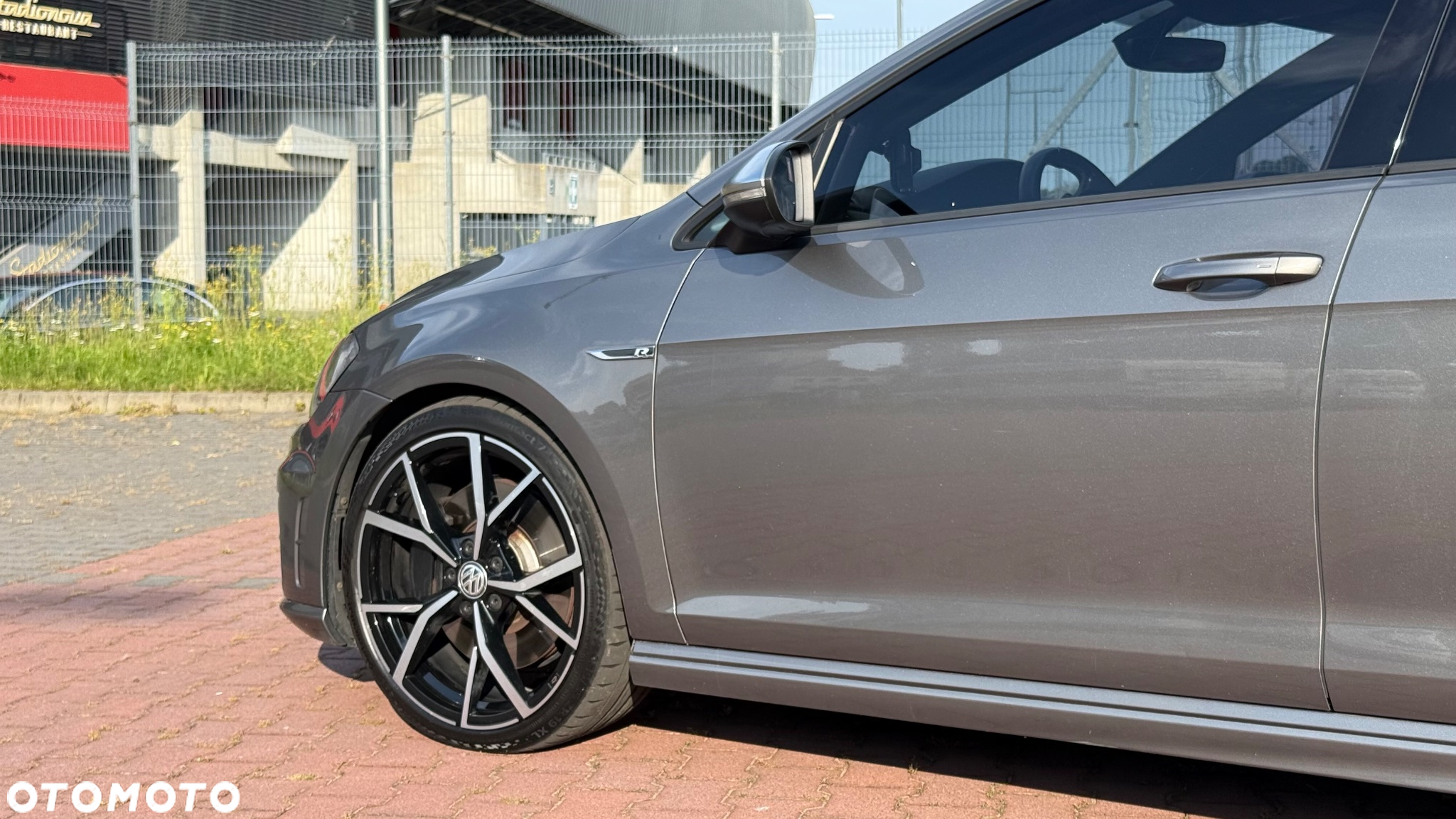 Volkswagen Golf VII 2.0 TSI BMT 4Mot R DSG - 6