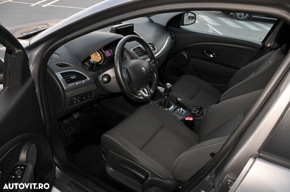 Renault Megane ENERGY dCi Intens - 13