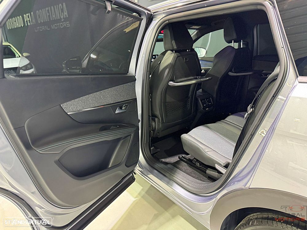 Peugeot 5008 1.2 Hybrid Allure Pack e-DCS6 - 15