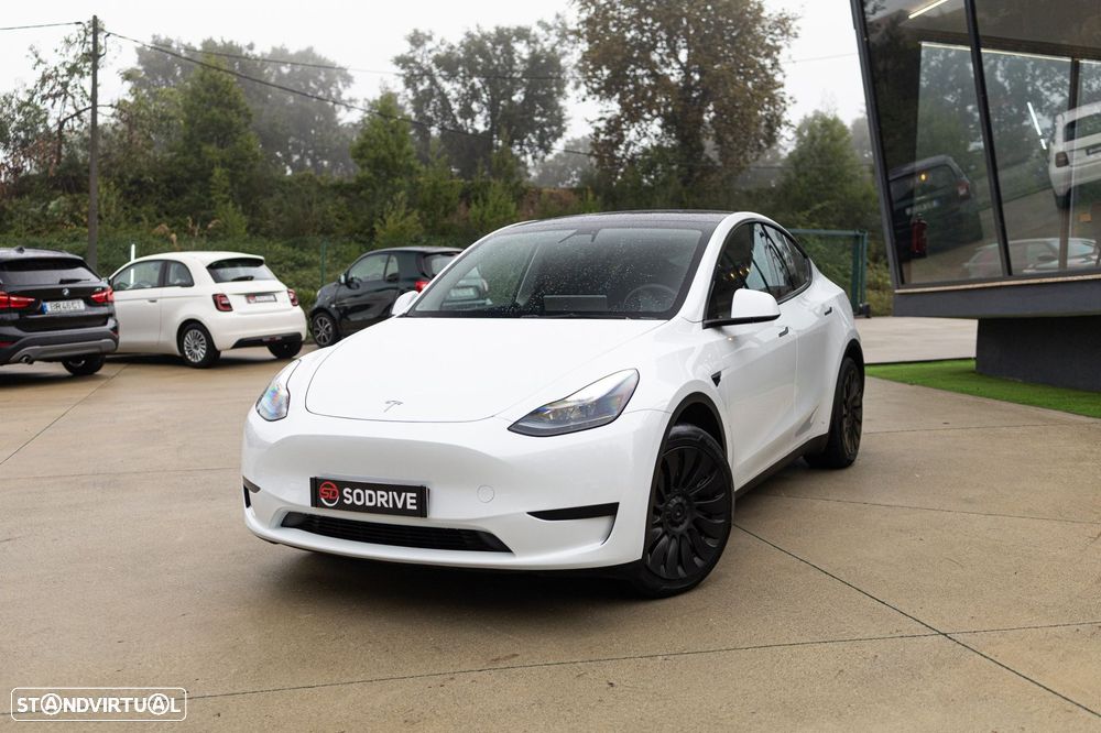 Tesla Model Y Standard RWD - 6