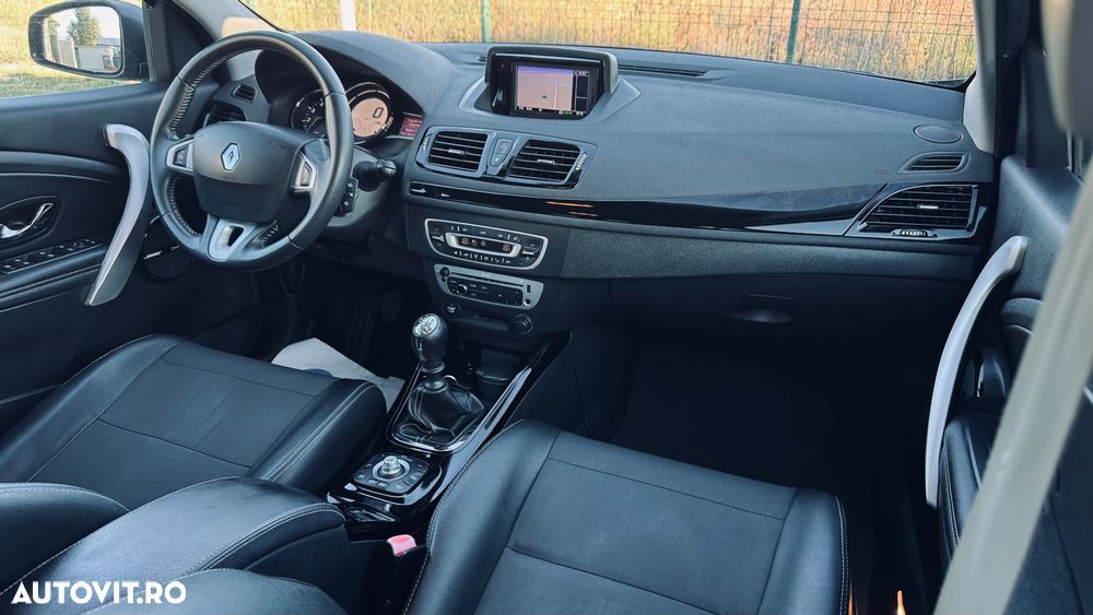 Renault Megane ENERGY dCi 110 Start & Stop Bose Edition - 4